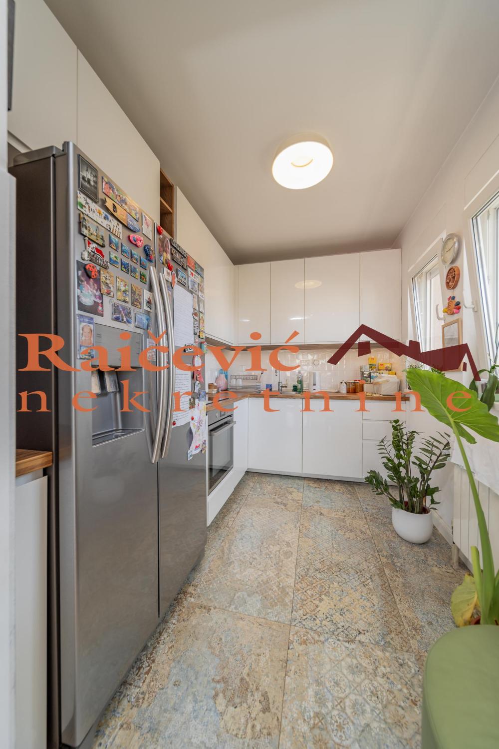 Slika 6 - Sazonova, Trosoban stan na prodaju, 87m2, 420.000€