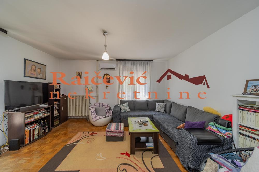 Slika 1 - Susedgradska, Četvoroiposoban stan na prodaju, 108m2, 229.000€
