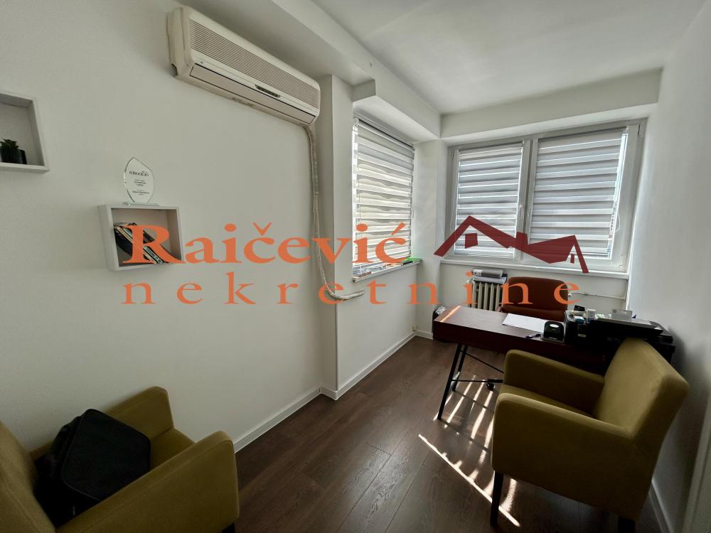 Slika 1 - Ustanicka,  Lokal za izdavanje, 69m2, 650€