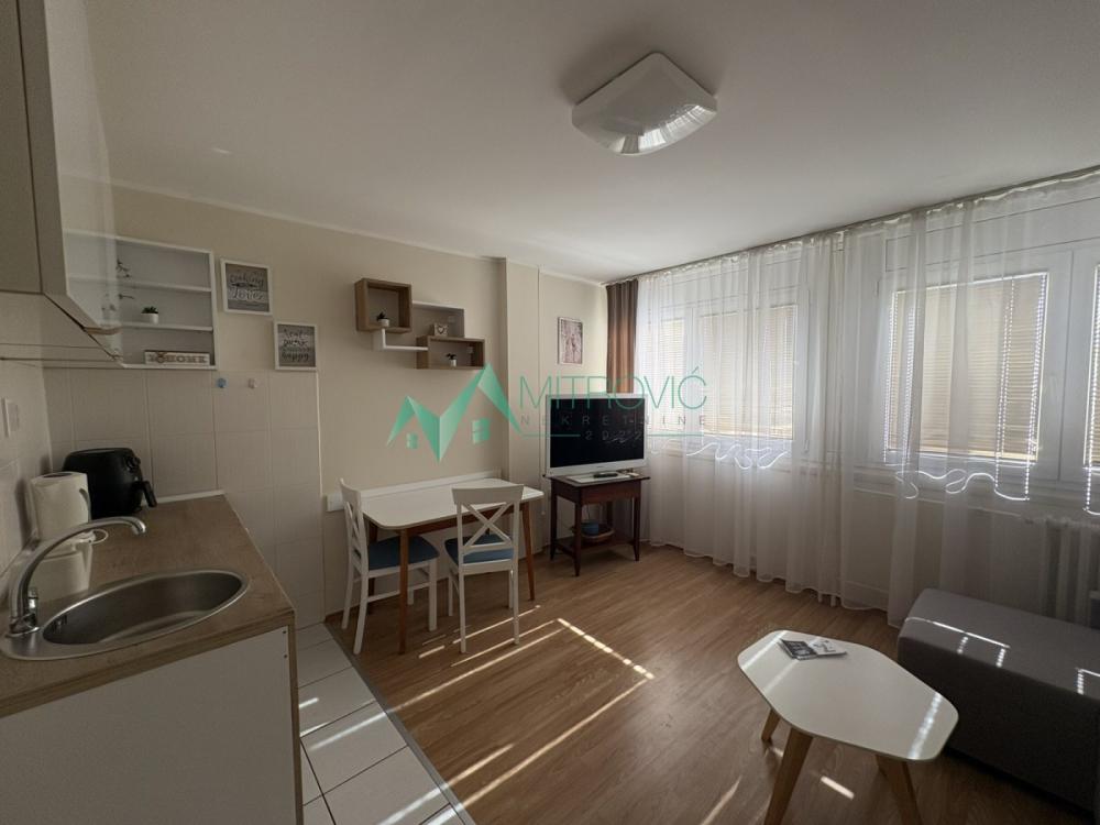 Slika 1 - Jednoiposoban stan za izdavanje, 29m2, 370€