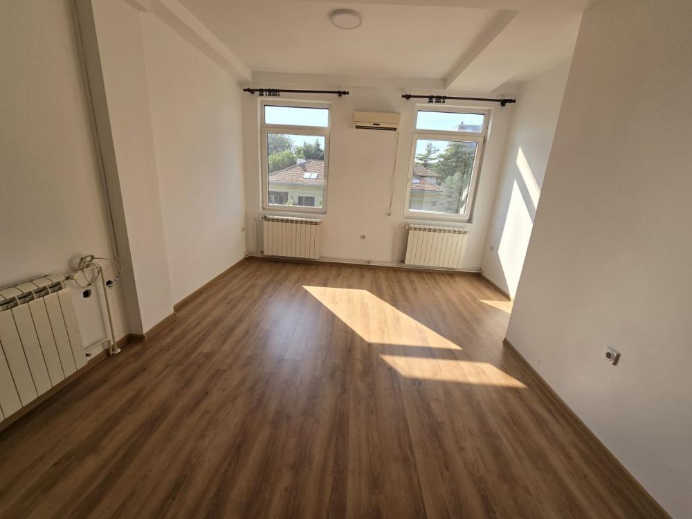 Glavna slika -Zdravka Čelara, Dvoiposoban stan za izdavanje, 60m2, 600€