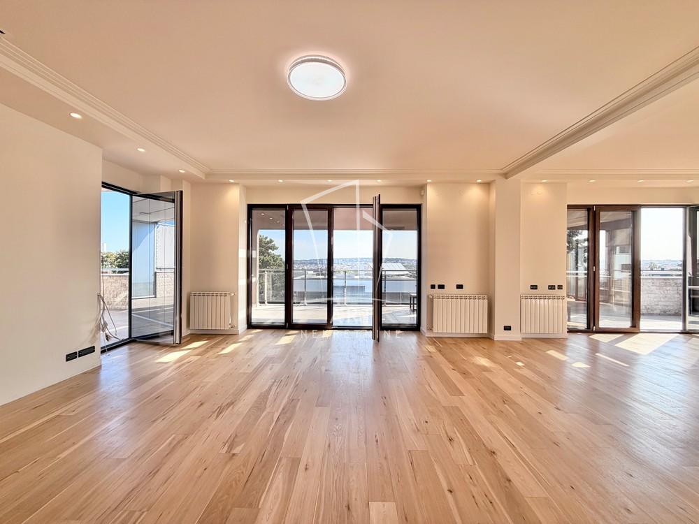 Slika 3 - Heroja Milana Tepića, Petosoban stan za izdavanje, 210m2, 4.500€