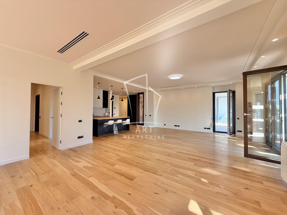 Slika 4 - Heroja Milana Tepića, Petosoban stan za izdavanje, 210m2, 4.500€