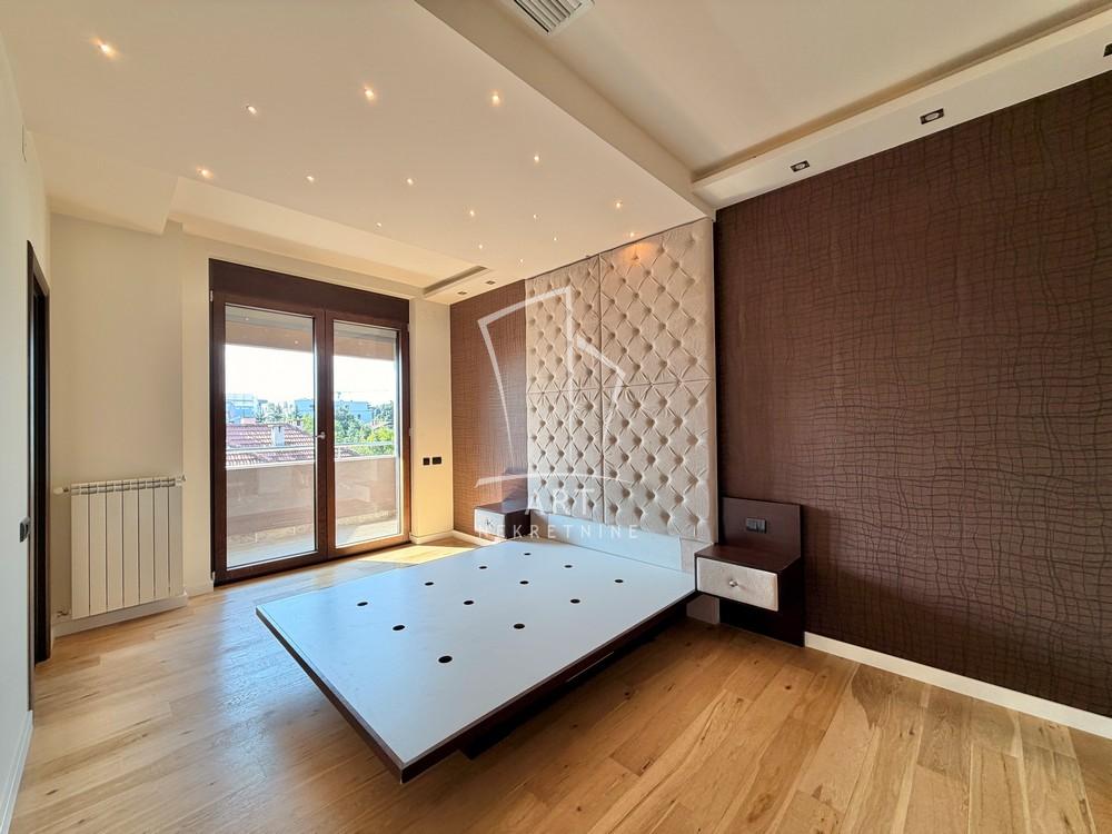 Slika 6 - Heroja Milana Tepića, Petosoban stan za izdavanje, 210m2, 4.500€