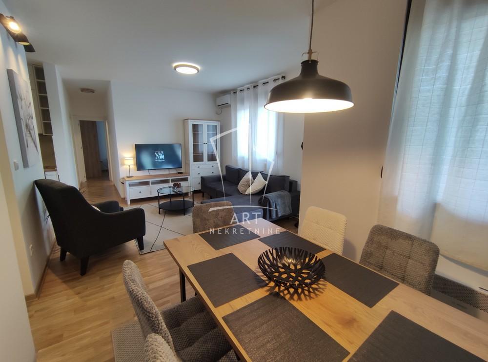 Slika 4 - Dušana Radovića, Trosoban stan za izdavanje, 63m2, 850€