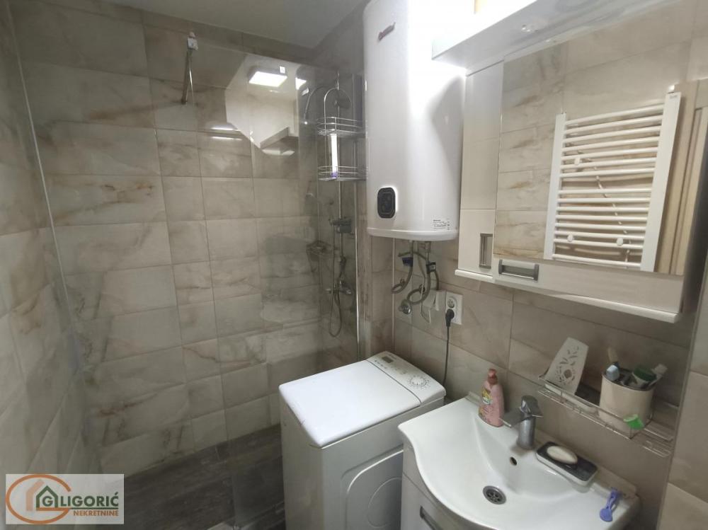 Slika 7 - Pera Ćetkovića, Dvosoban stan na prodaju, 52m2, 157.000€