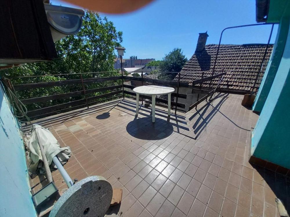 Glavna slika -Četvorosoban stan na prodaju, 73m2, 145.000€