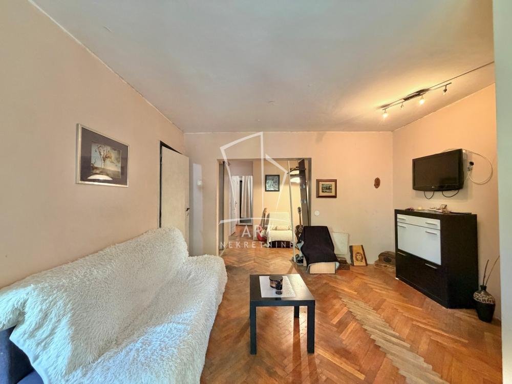 Slika 1 - Sarajevska, Dvoiposoban stan na prodaju, 56m2, 235.000€