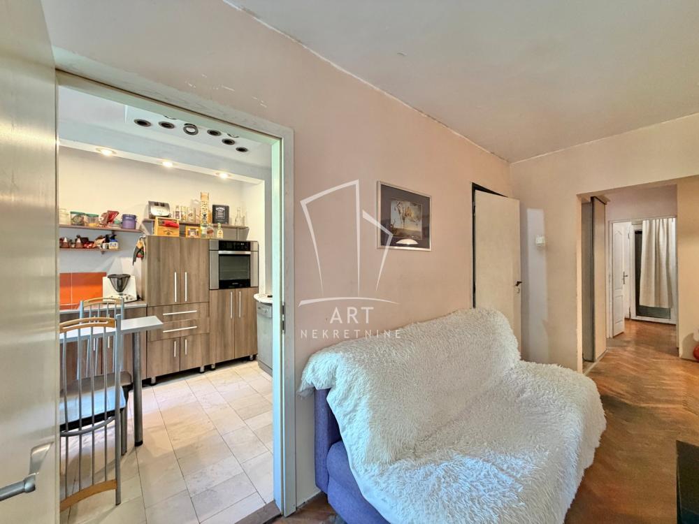 Slika 4 - Sarajevska, Dvoiposoban stan na prodaju, 56m2, 235.000€