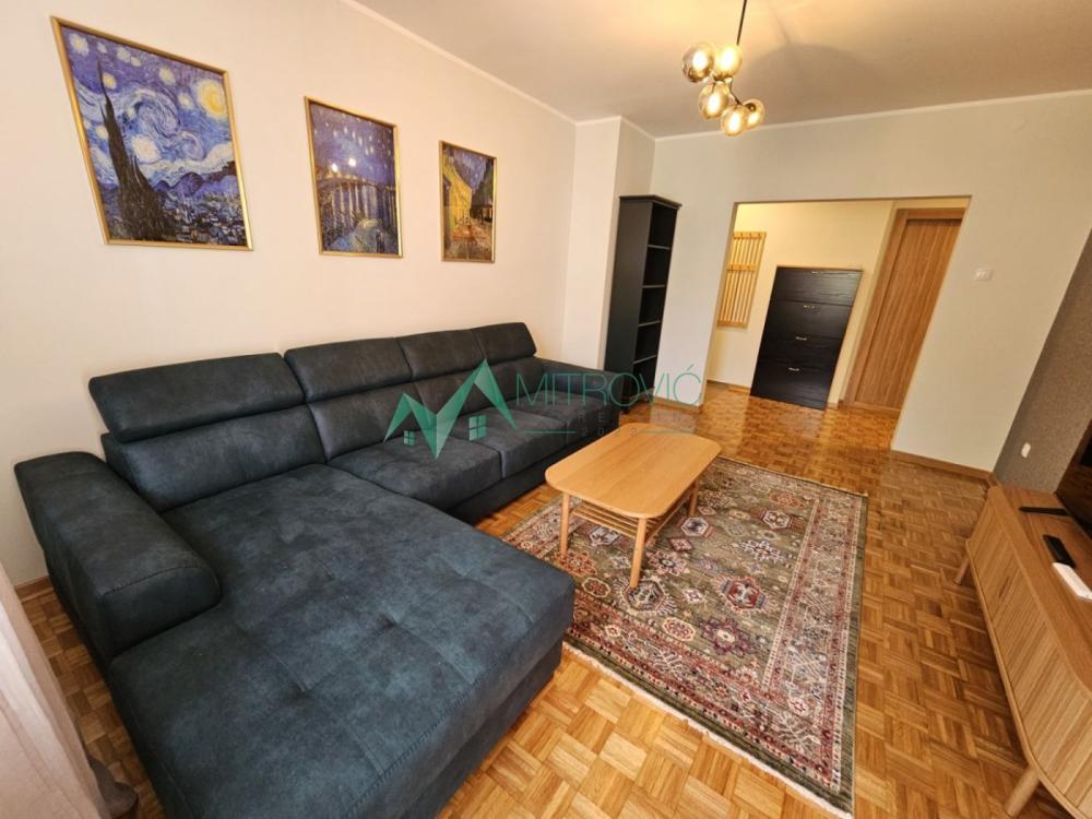 Glavna slika -Dvosoban stan za izdavanje, 50m2, 600€