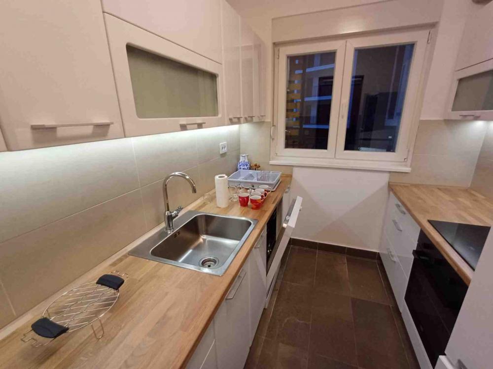 Slika 5 - Šumadijska, Dvosoban stan za izdavanje, 48m2, 700€
