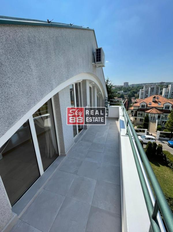 Slika 1 -  Kuća za izdavanje, 210m2, 2.500€