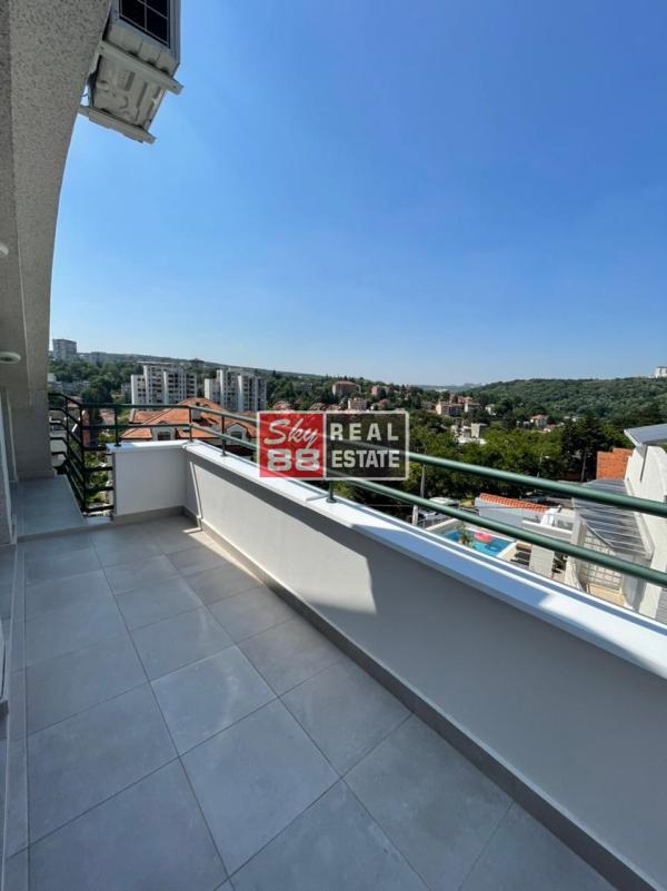 Slika 5 -  Kuća za izdavanje, 210m2, 2.500€