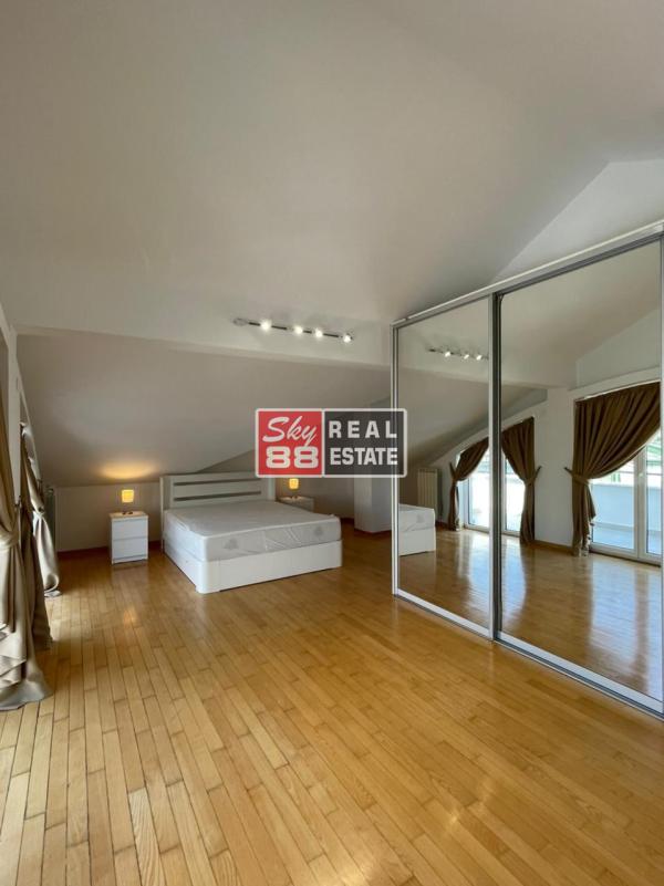 Slika 6 -  Kuća za izdavanje, 210m2, 2.500€