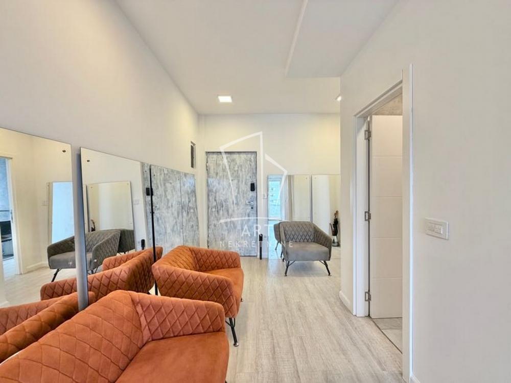 Slika 3 - Pećska, Četvoroiposoban stan na prodaju, 118m2, 349.000€