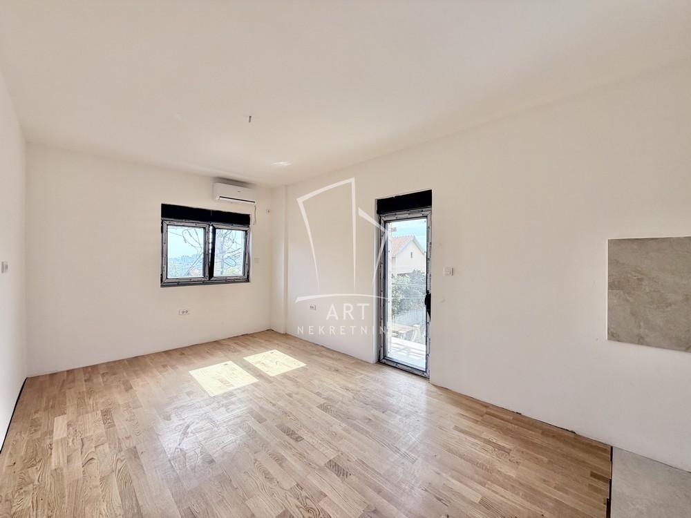 Slika 1 - Dušana Dude Timotijevića, Trosoban stan na prodaju, 65m2, 140.000€