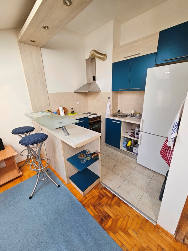 Slika 1 - Miloja Zakića, Jednosoban stan za izdavanje, 31m2, 300€