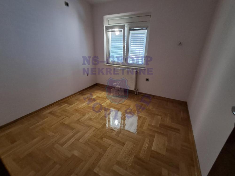Slika 6 - Bačka, Četvorosoban stan na prodaju, 83m2, 265.230€