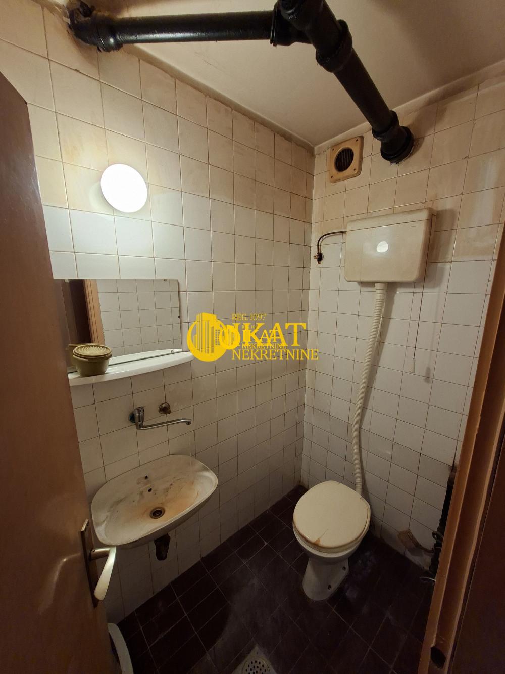 Slika 4 - Metohijska, Dvoiposoban stan na prodaju, 74m2, 259.000€