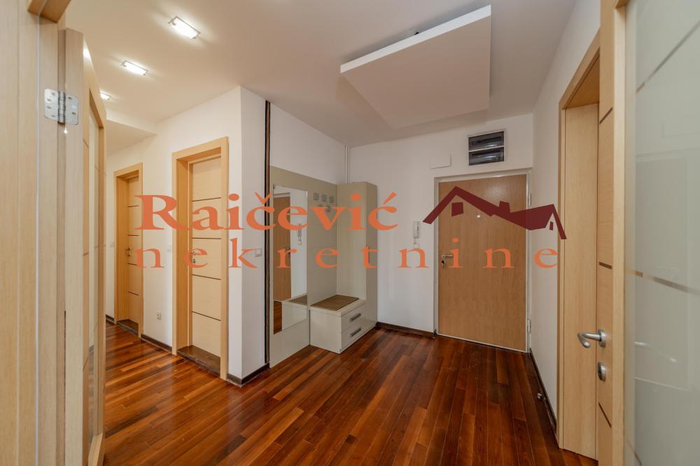 Slika 10 - Uzun Mirkova, Trosoban stan na prodaju, 98m2, 588.000€