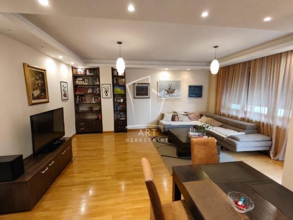 Glavna slika -21. divizije, Četvorosoban stan za izdavanje, 101m2, 1.100€