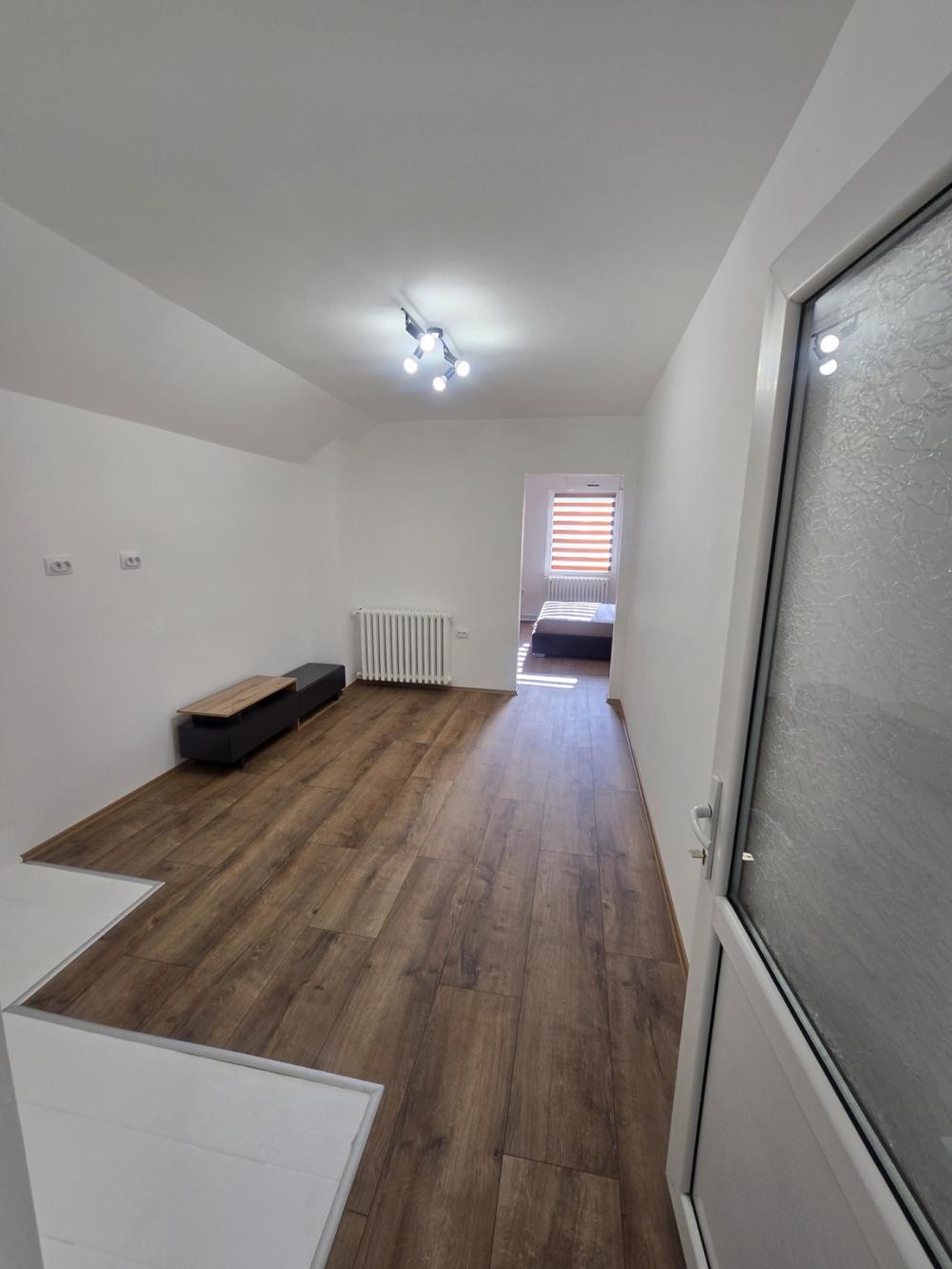 Slika 3 - Prizrenska, Četvorosoban stan za izdavanje, 75m2, 650€