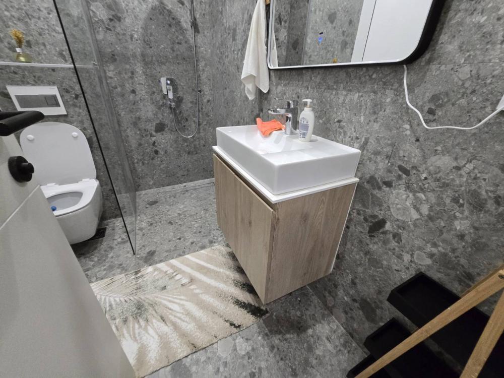 Slika 10 - Cara Dušana, Trosoban stan za izdavanje, 53m2, 650€