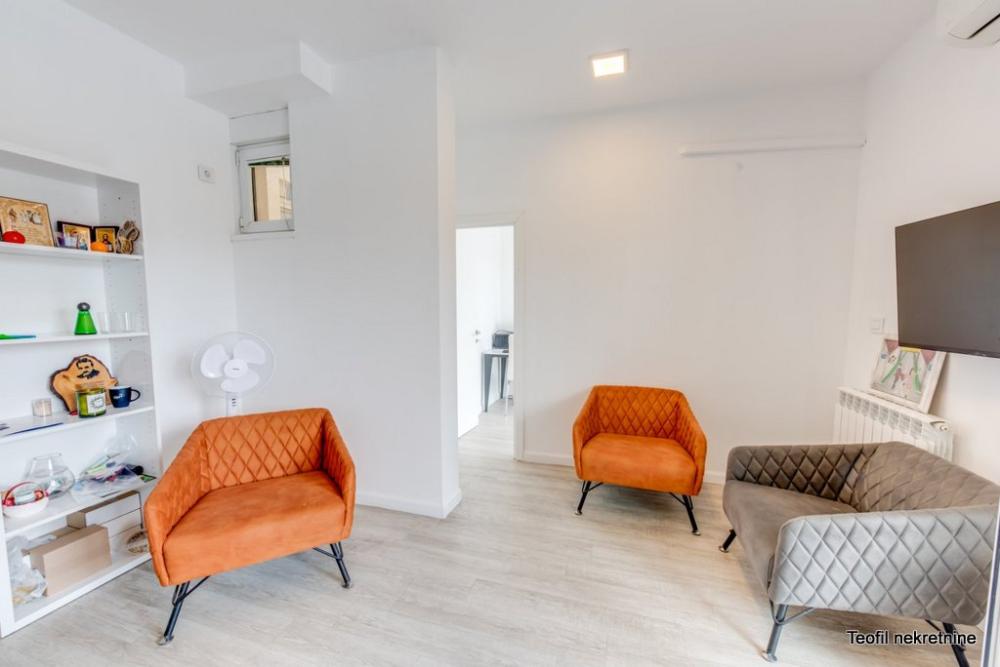 Slika 5 - Pećska, Petosoban stan na prodaju, 118m2, 349.000€