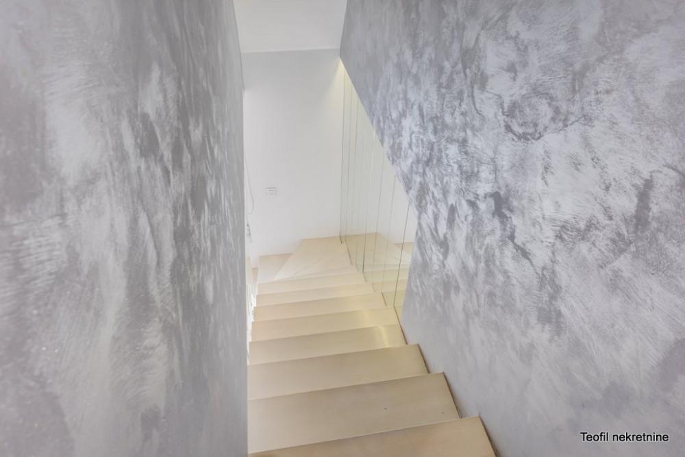 Slika 10 - Pećska, Petosoban stan na prodaju, 118m2, 349.000€