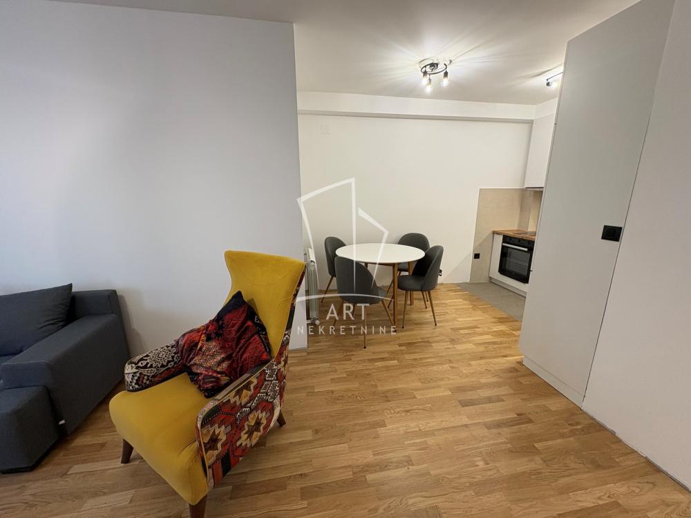 Slika 1 - Branka Pešića, Jednoiposoban stan za izdavanje, 43m2, 650€