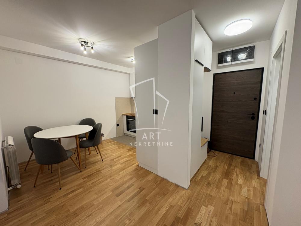 Slika 4 - Branka Pešića, Jednoiposoban stan za izdavanje, 43m2, 650€