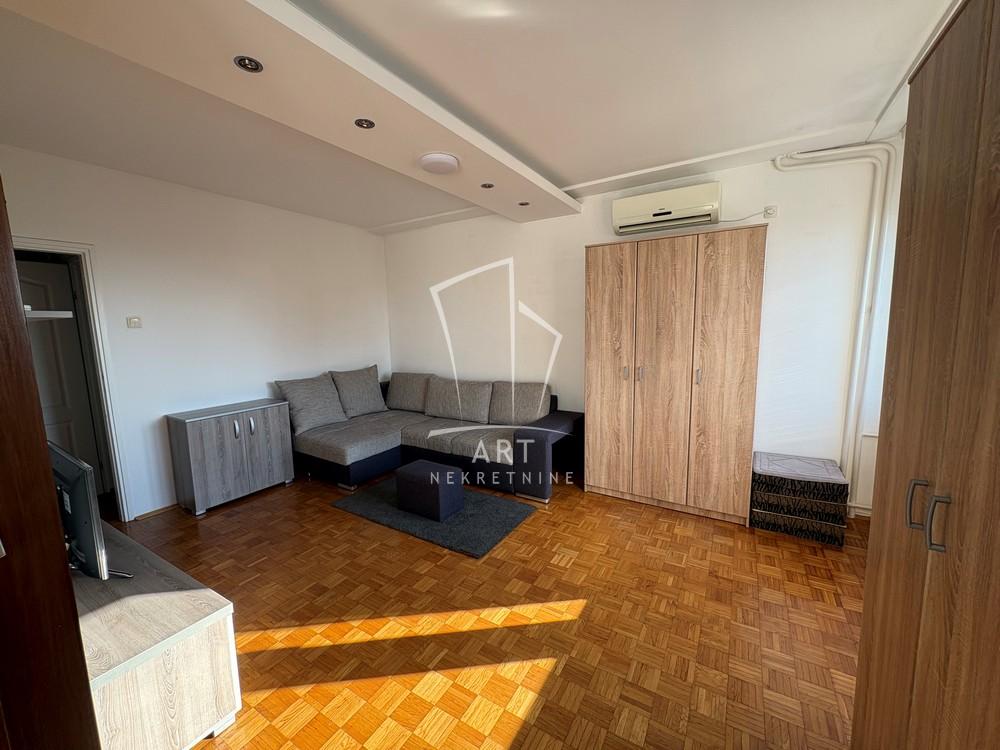 Slika 1 - Bulevar Milutina Milankovića, Dvoiposoban stan za izdavanje, 50m2, 750€