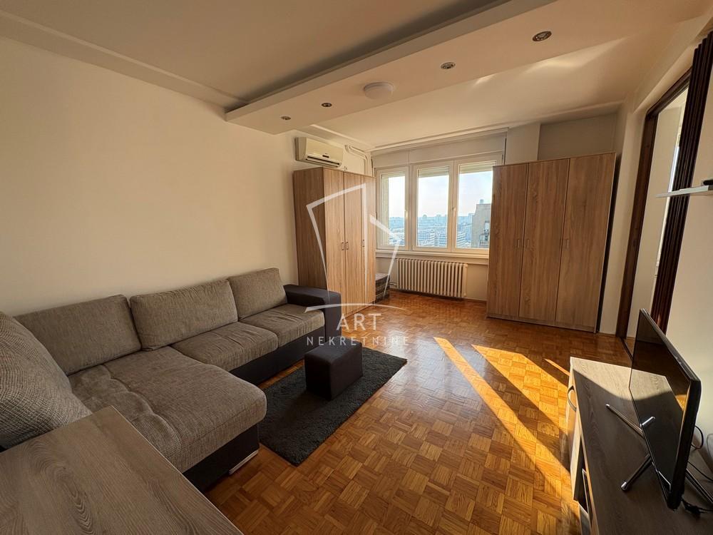 Glavna slika -Bulevar Milutina Milankovića, Dvoiposoban stan za izdavanje, 50m2, 750€