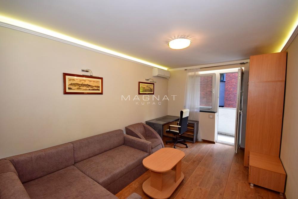 Slika 2 - Šantićeva, Dvosoban stan na prodaju, 65m2, 299.000€