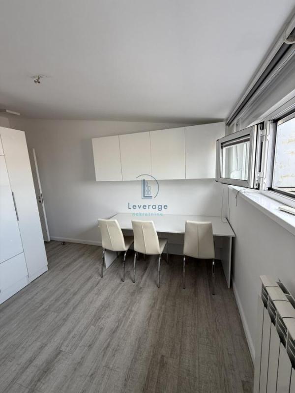 Slika 5 - Pećska, Petosoban stan na prodaju, 118m2, 349.000€