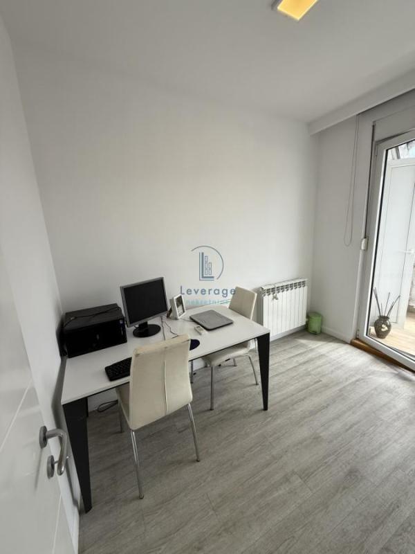 Slika 9 - Pećska, Petosoban stan na prodaju, 118m2, 349.000€