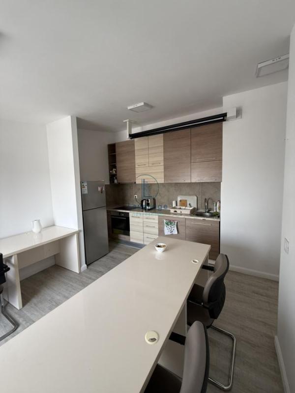 Slika 6 - Pećska, Petosoban stan na prodaju, 118m2, 349.000€