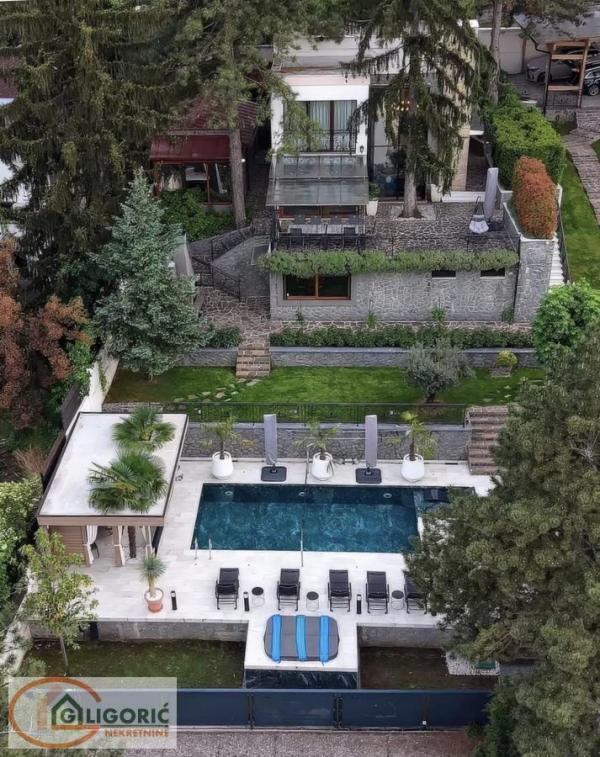 Slika 1 -  Kuća na prodaju, 380m2, 1.490.000€