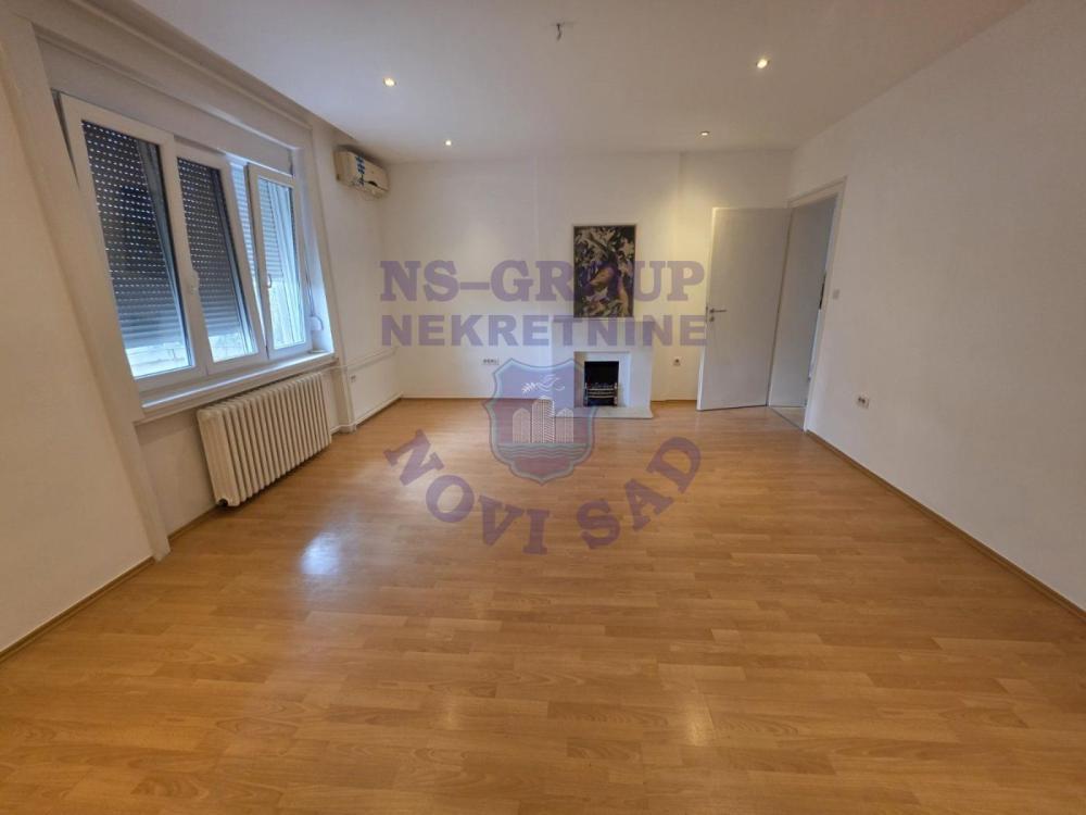 Glavna slika -Trosoban stan na prodaju, 112m2, 297.760€