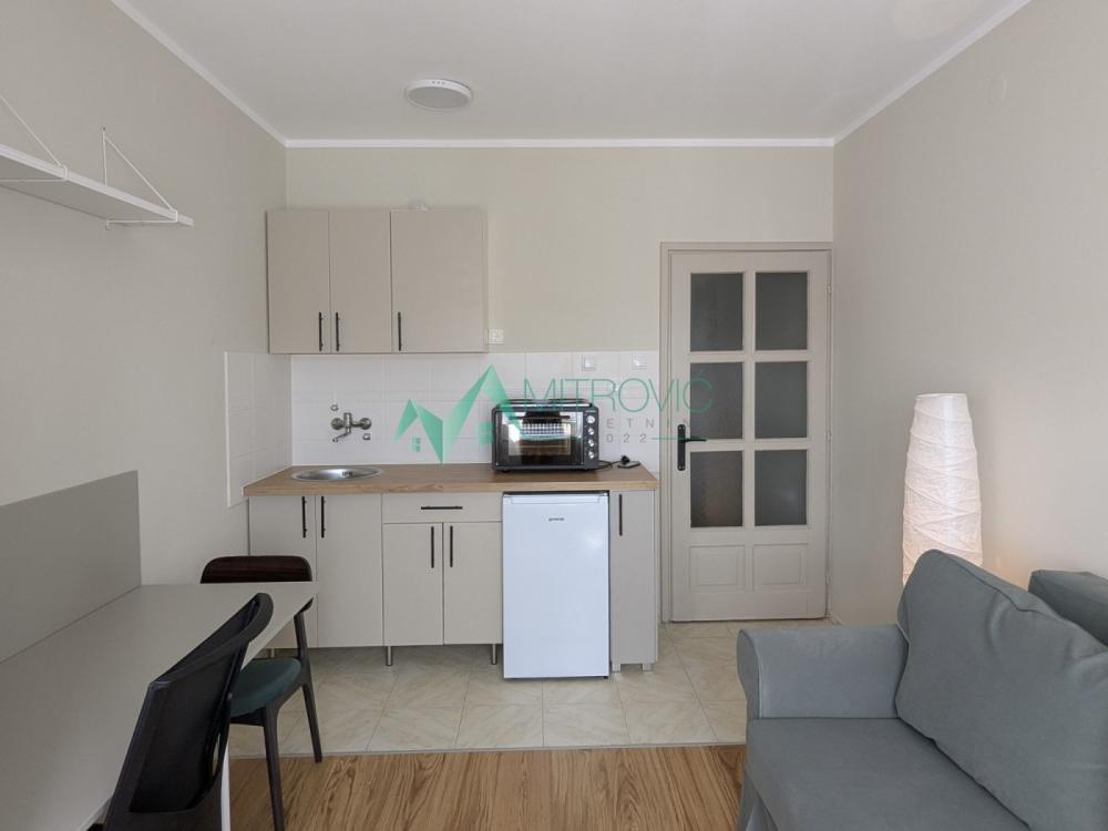 Slika 3 -  Stan za izdavanje, 19m2, 300€