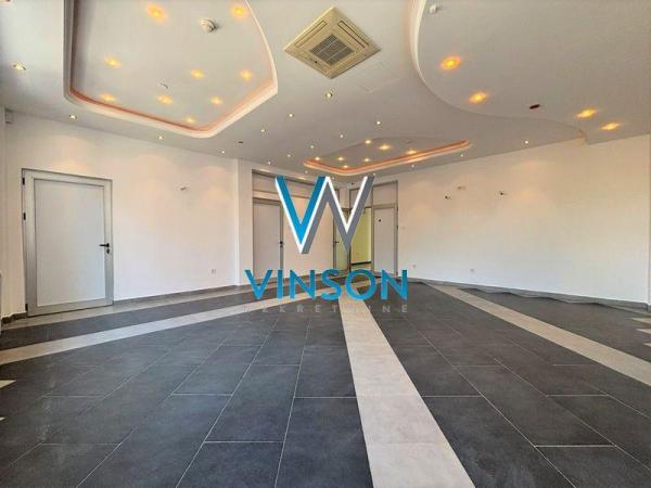 Slika 2 - Bulevar oslobođenja,  Lokal za izdavanje, 250m2, 1.800€