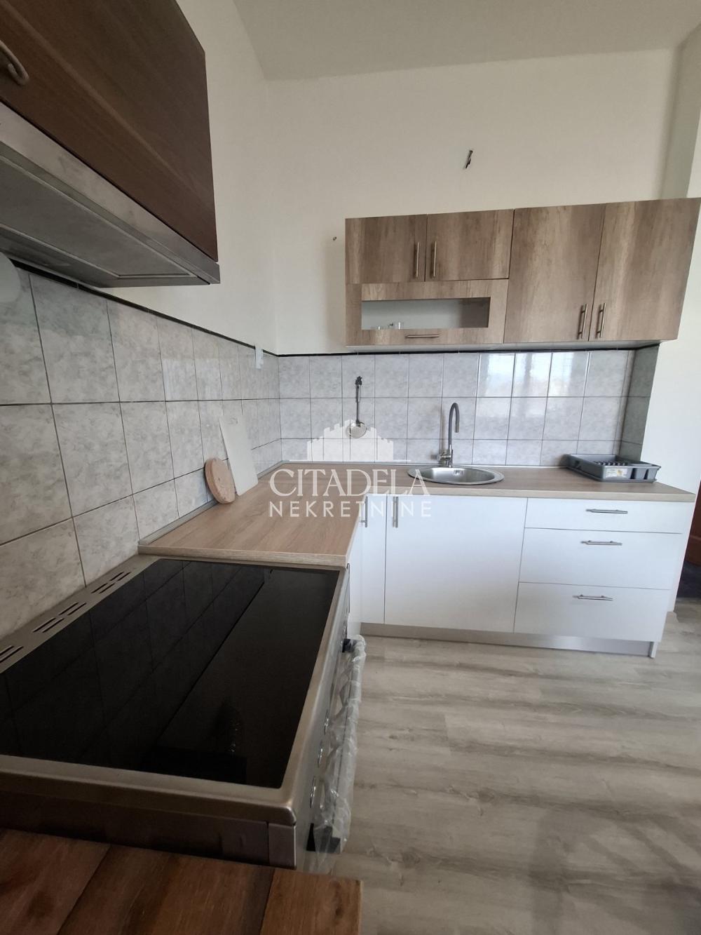 Slika 11 - Slobodana Jovića, Trosoban stan za izdavanje, 51m2, 450€