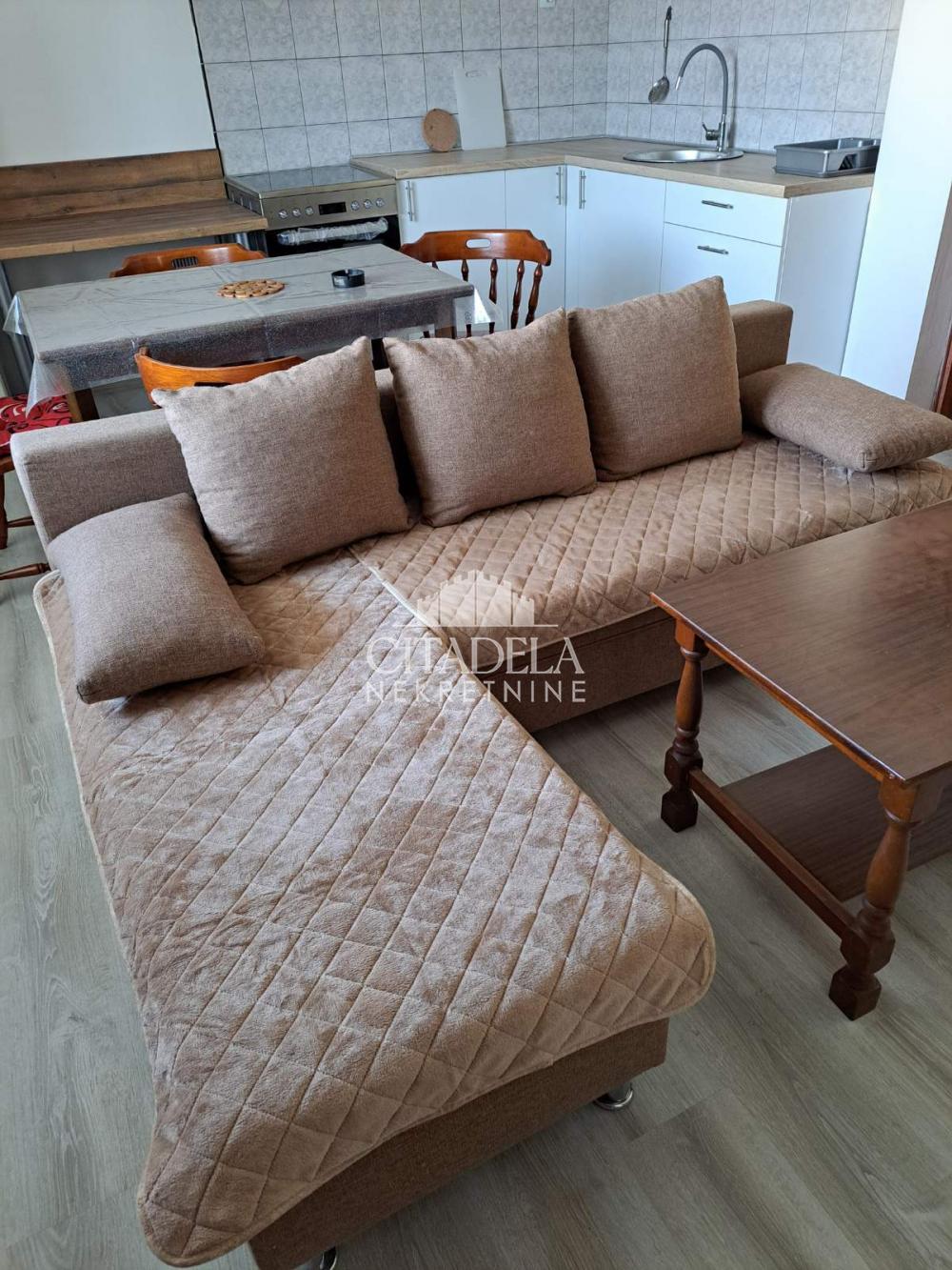 Slika 3 - Slobodana Jovića, Trosoban stan za izdavanje, 51m2, 450€