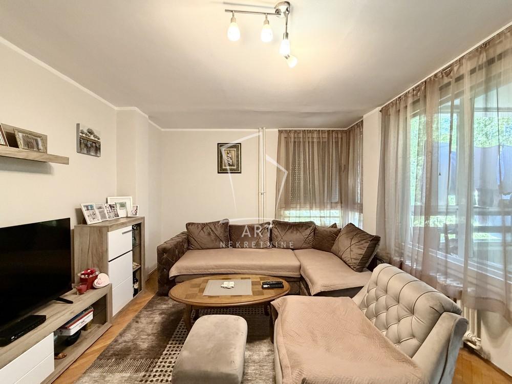 Slika 1 - Svetozara Papića, Dvosoban stan na prodaju, 65m2, 190.000€