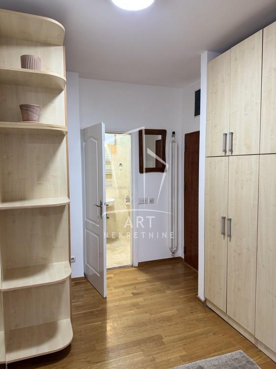 Slika 9 - Ljutice Bogdana, Dvoiposoban stan na prodaju, 64m2, 249.600€