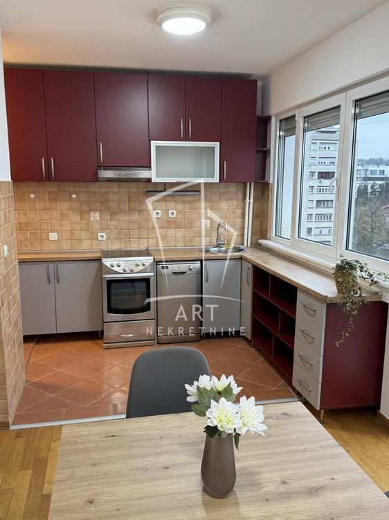 Slika 5 - Ljutice Bogdana, Dvoiposoban stan na prodaju, 64m2, 249.600€