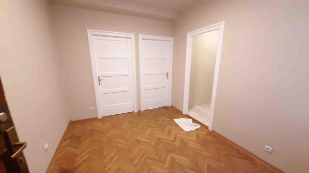 Slika 1 - Kosančićev Venac, Dvosoban stan za izdavanje, 60m2, 750€