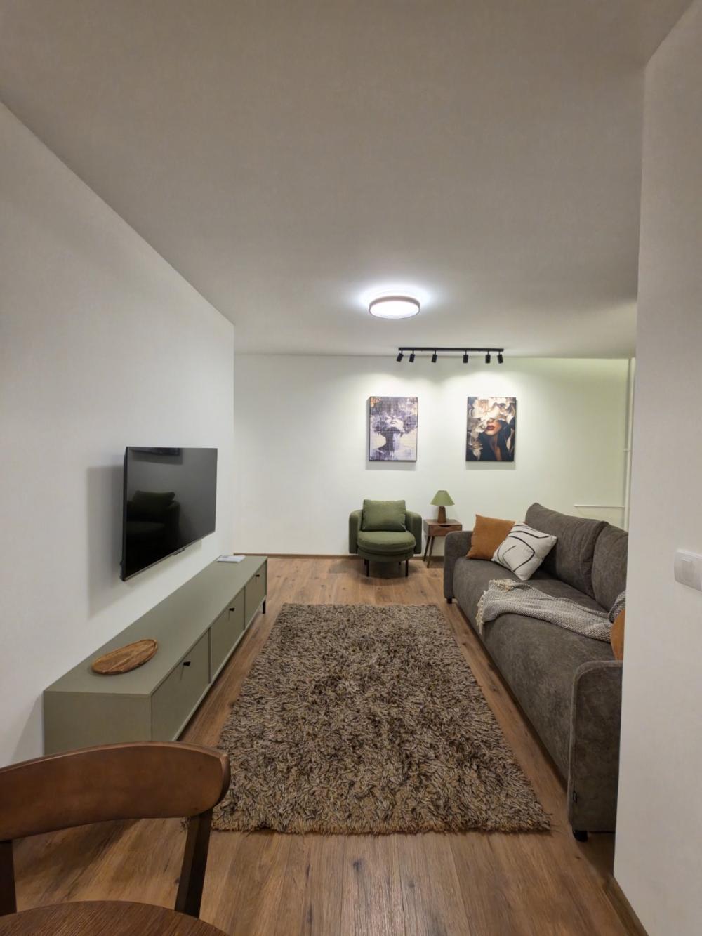 Slika 1 - Pariske komune, Jednosoban stan za izdavanje, 42m2, 700€