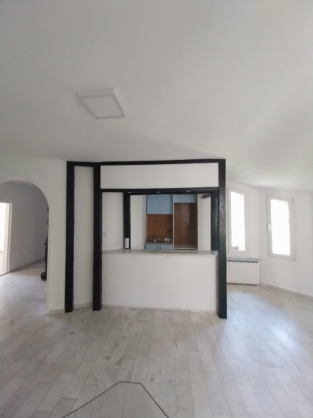 Slika 1 - Đorđa Vajferta, Trosoban stan za izdavanje, 130m2, 1.300€