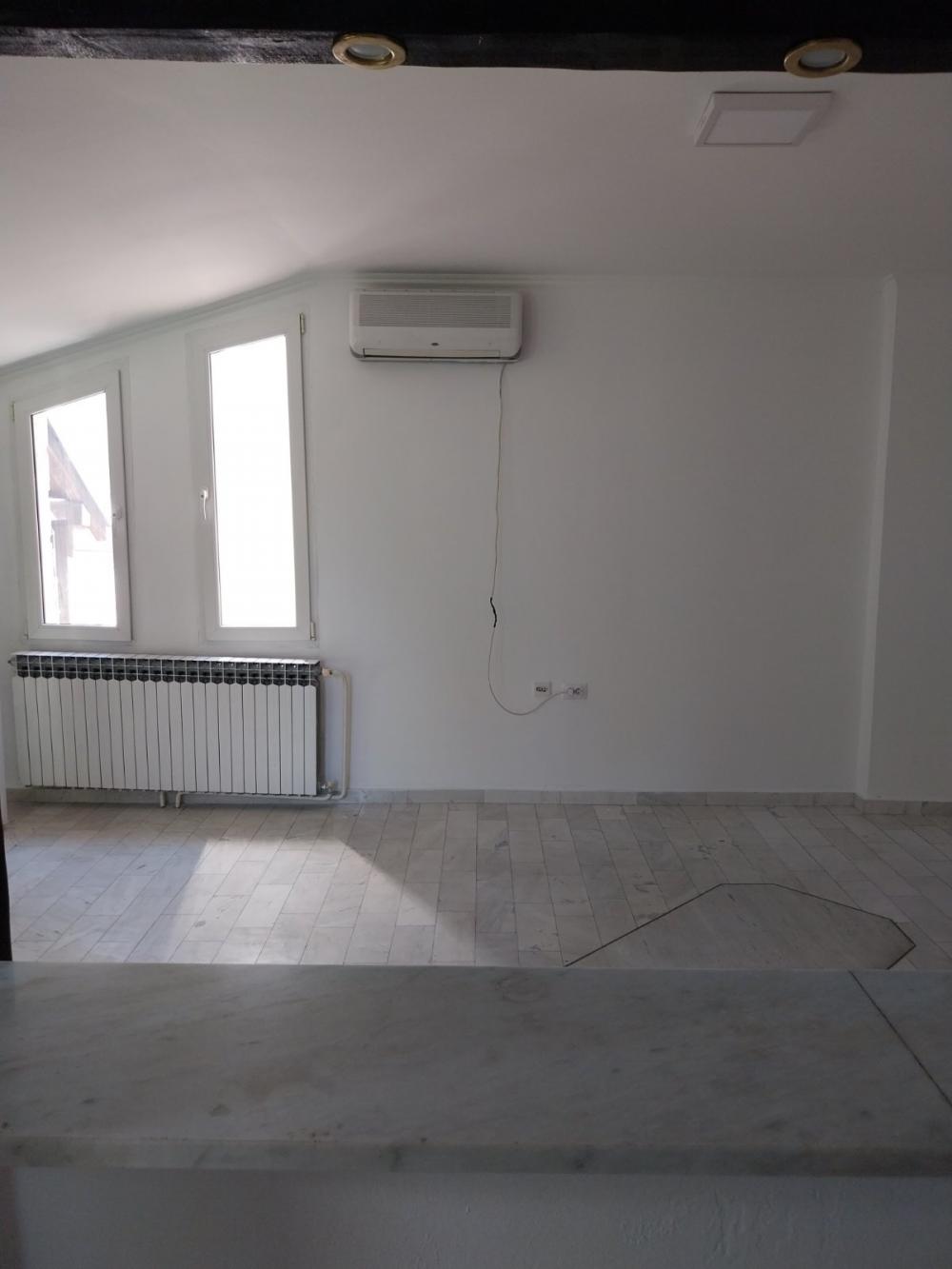 Slika 5 - Đorđa Vajferta, Trosoban stan za izdavanje, 130m2, 1.300€